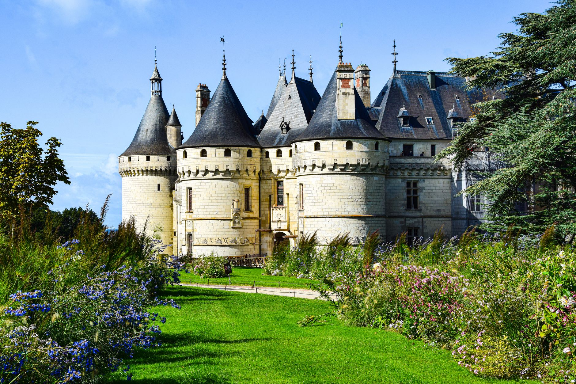 Château de la Loire entouré de jardins d'exception